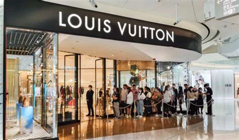 louis vuitton online shopping|louis vuitton uae online.